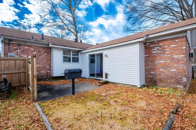 55 Warwick Road, Little Rock, AR 72205