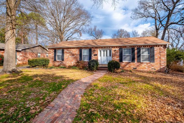 55 Warwick Road, Little Rock, AR 72205