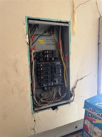 1845 W Midland Street, Shawnee, OK 74804