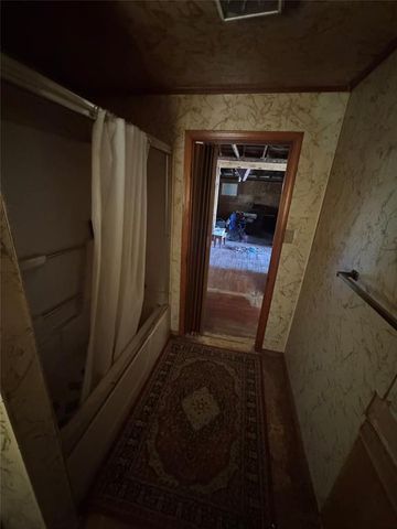 1845 W Midland Street, Shawnee, OK 74804