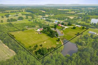 3510 Bybee Branch Rd, Mcminnville, TN 37110