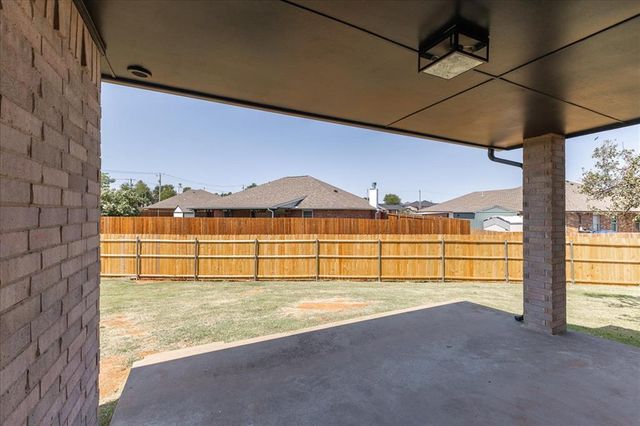 8901 Woodbend Drive, Oklahoma City, OK 73135