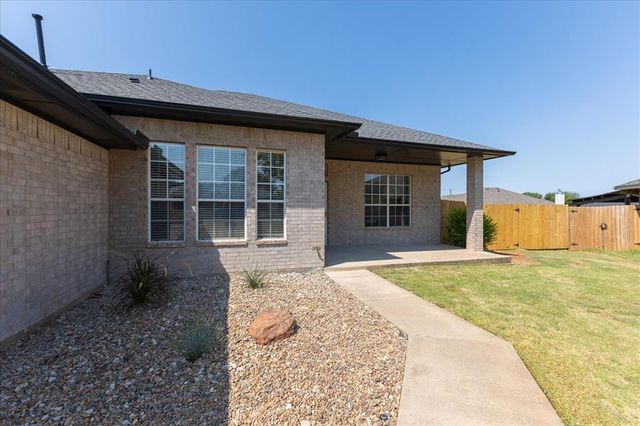 8901 Woodbend Drive, Oklahoma City, OK 73135