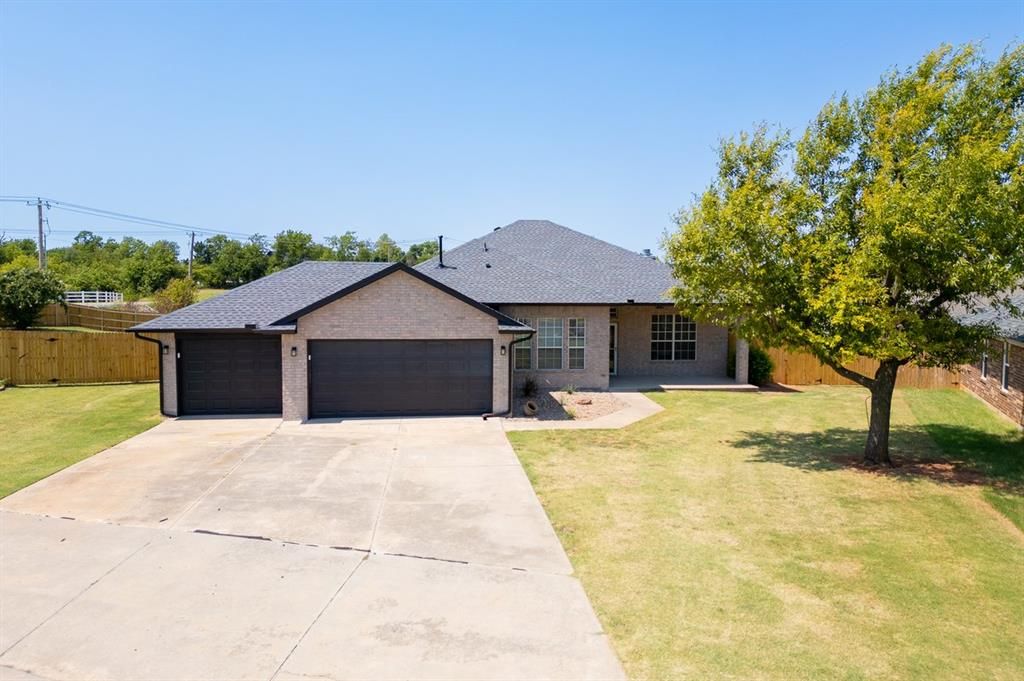 8901 Woodbend Drive, Oklahoma City, OK 73135