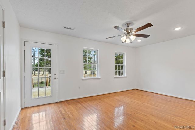 615 MAPLE Street, Clanton, AL 35045