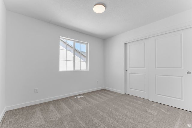 8227 W SENTINAL PEAK DR, Magna, UT 84044