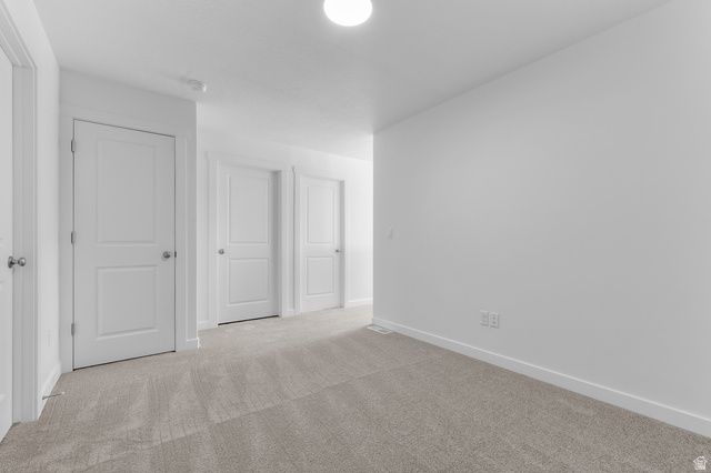 8227 W SENTINAL PEAK DR, Magna, UT 84044