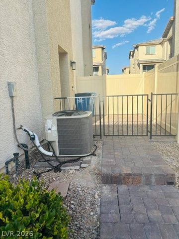 6952 Midnight Bronze Street, North Las Vegas, NV 89086