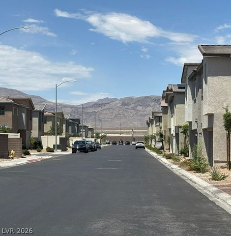 6952 Midnight Bronze Street, North Las Vegas, NV 89086