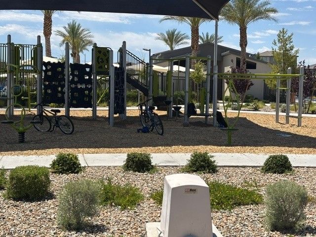 6952 Midnight Bronze Street, North Las Vegas, NV 89086
