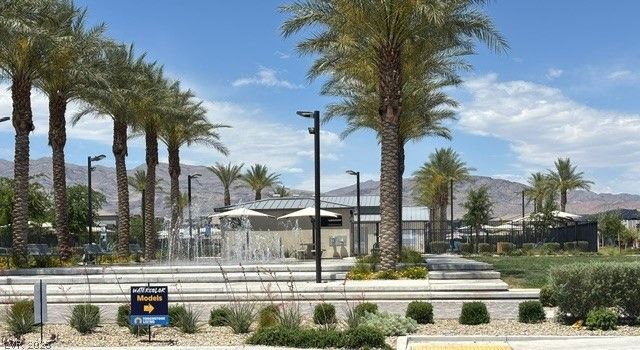 6952 Midnight Bronze Street, North Las Vegas, NV 89086