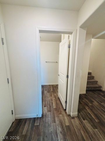 6952 Midnight Bronze Street, North Las Vegas, NV 89086