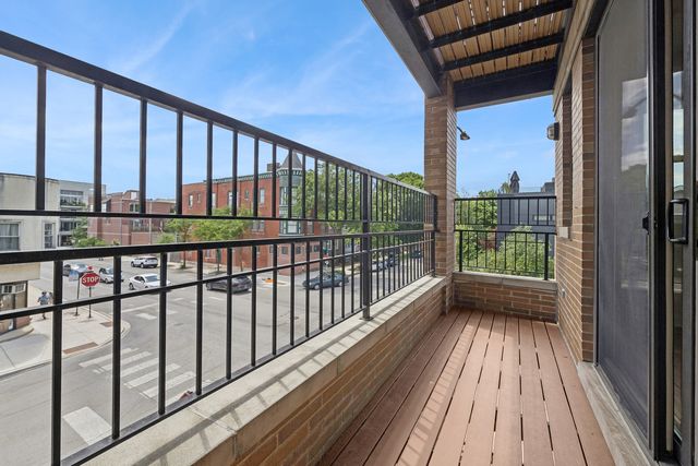 1956 W Ohio Street 3W, Chicago, IL 60622