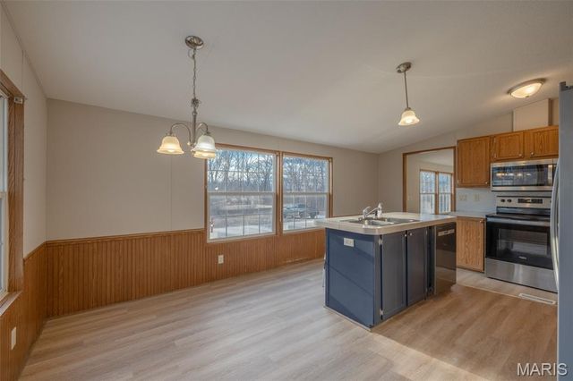 68 Beach Circle, Moscow Mills, MO 63362