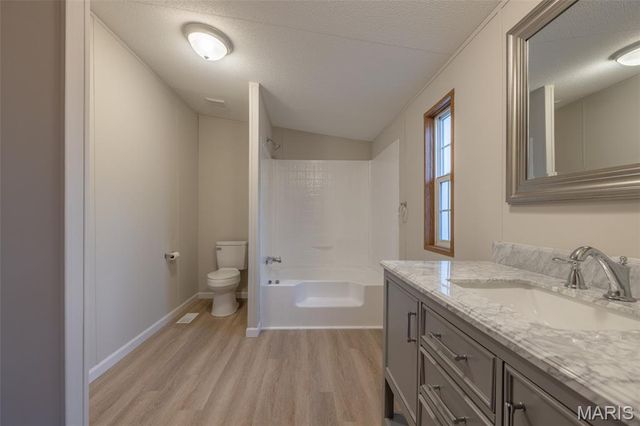 68 Beach Circle, Moscow Mills, MO 63362