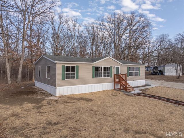 68 Beach Circle, Moscow Mills, MO 63362