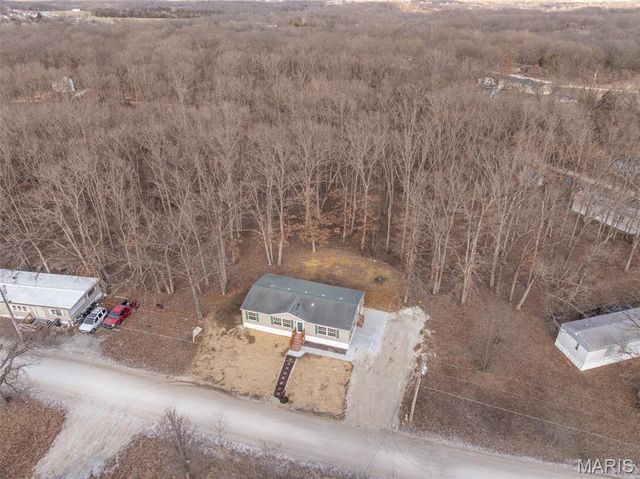 68 Beach Circle, Moscow Mills, MO 63362