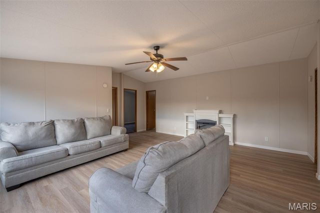 68 Beach Circle, Moscow Mills, MO 63362