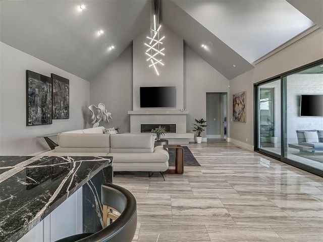 15617 Woodleaf Lane, Edmond, OK 73013