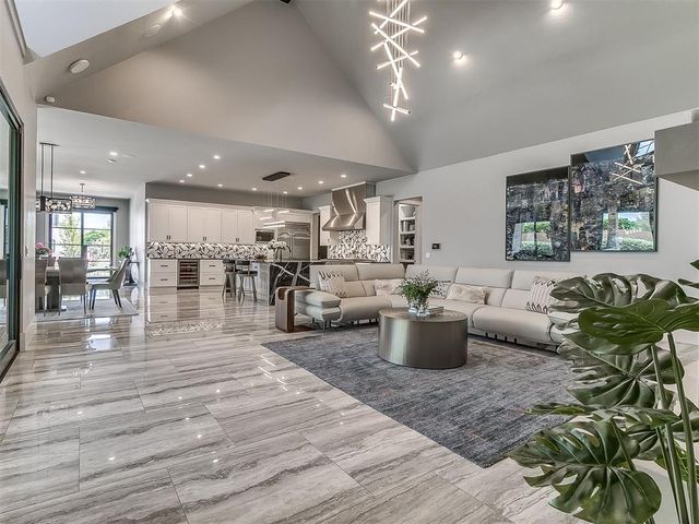 15617 Woodleaf Lane, Edmond, OK 73013