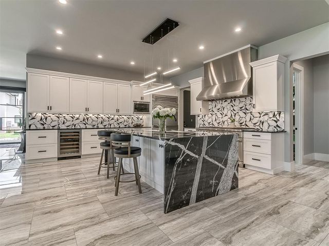 15617 Woodleaf Lane, Edmond, OK 73013