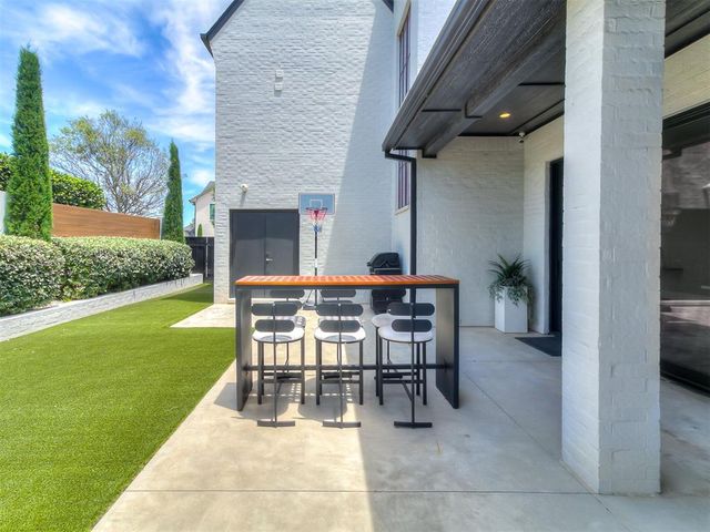 15617 Woodleaf Lane, Edmond, OK 73013