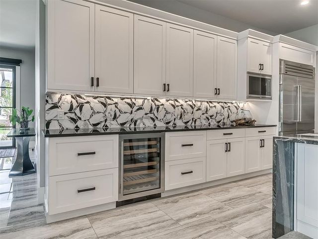 15617 Woodleaf Lane, Edmond, OK 73013