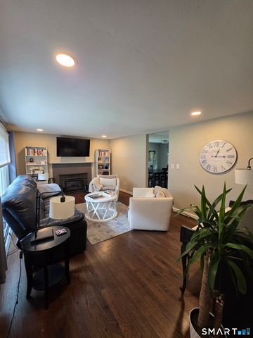 53 Canione Road, Glastonbury, CT 06033