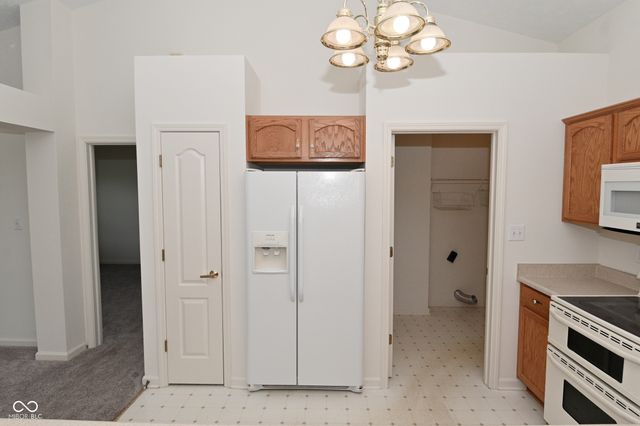 10721 Oriole Court, Indianapolis, IN 46231