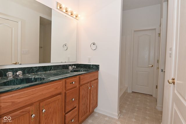 10721 Oriole Court, Indianapolis, IN 46231