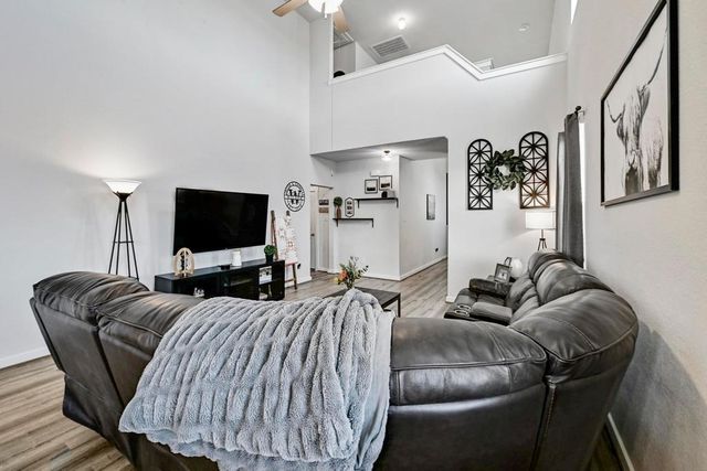 232 Gidran TRL, Georgetown, TX 78626