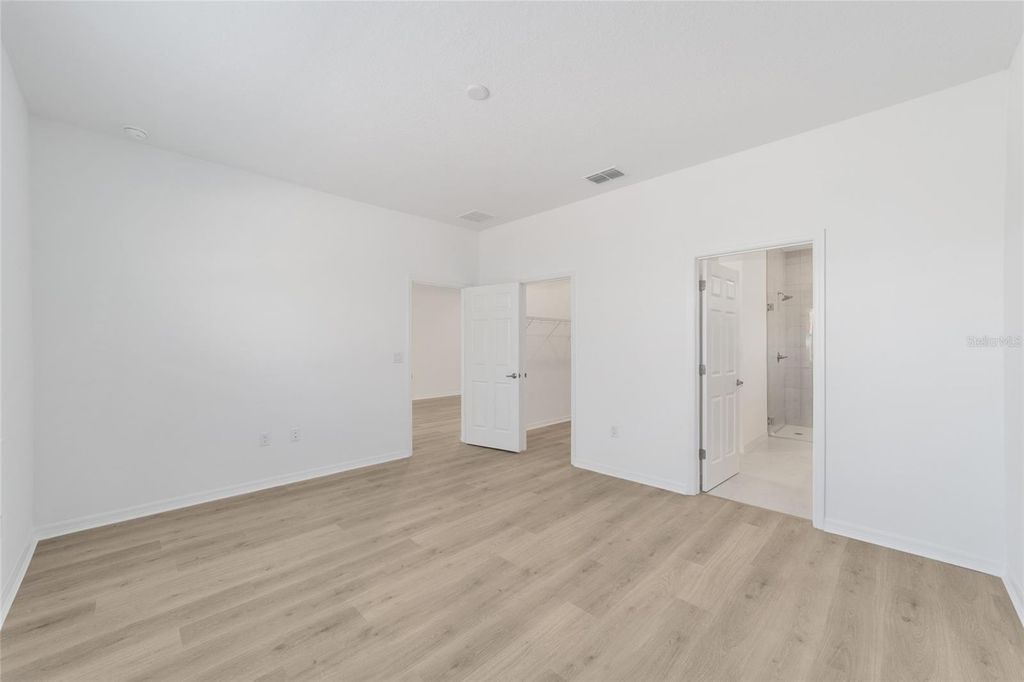 Image 22 of property listing at 9690 SW 108TH TERRACE ROAD, Ocala, FL 34481