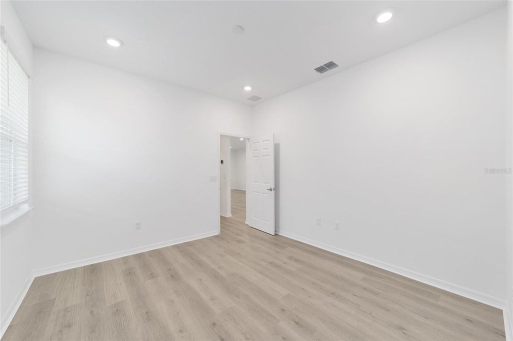 Image 28 of property listing at 9690 SW 108TH TERRACE ROAD, Ocala, FL 34481