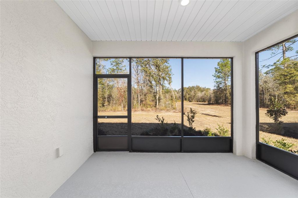 Image 32 of property listing at 9690 SW 108TH TERRACE ROAD, Ocala, FL 34481