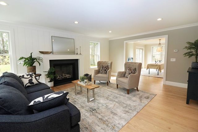 9 Morley, Needham, MA 02492