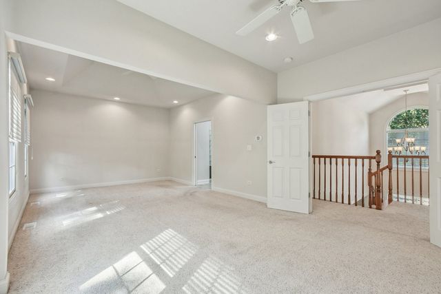 27W327 Williams Street, Winfield, IL 60190