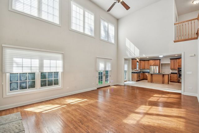 27W327 Williams Street, Winfield, IL 60190