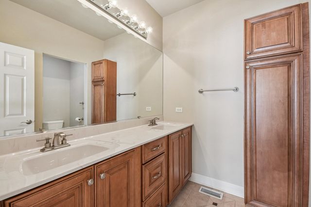 27W327 Williams Street, Winfield, IL 60190