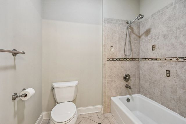 27W327 Williams Street, Winfield, IL 60190