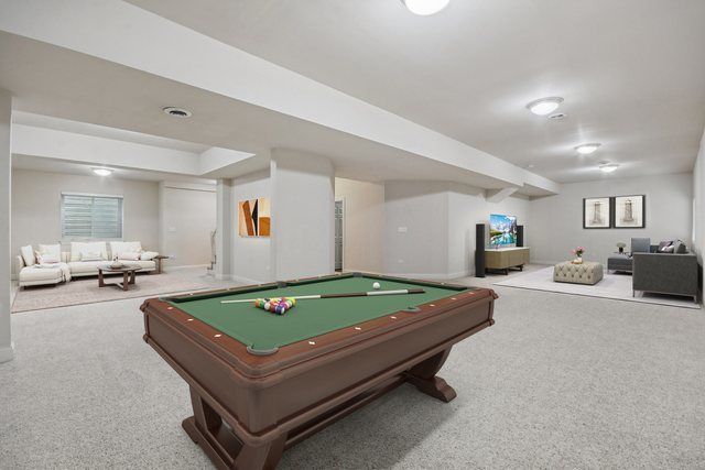 27W327 Williams Street, Winfield, IL 60190