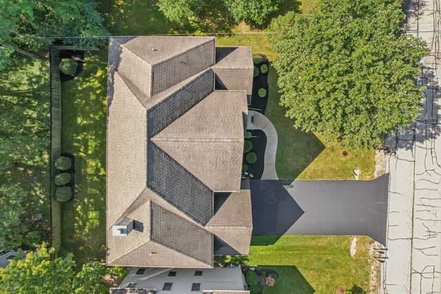 27W327 Williams Street, Winfield, IL 60190