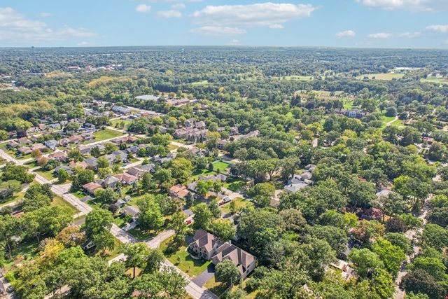 27W327 Williams Street, Winfield, IL 60190