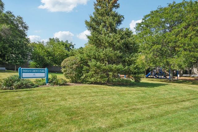 27W327 Williams Street, Winfield, IL 60190