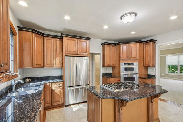 27W327 Williams Street, Winfield, IL 60190