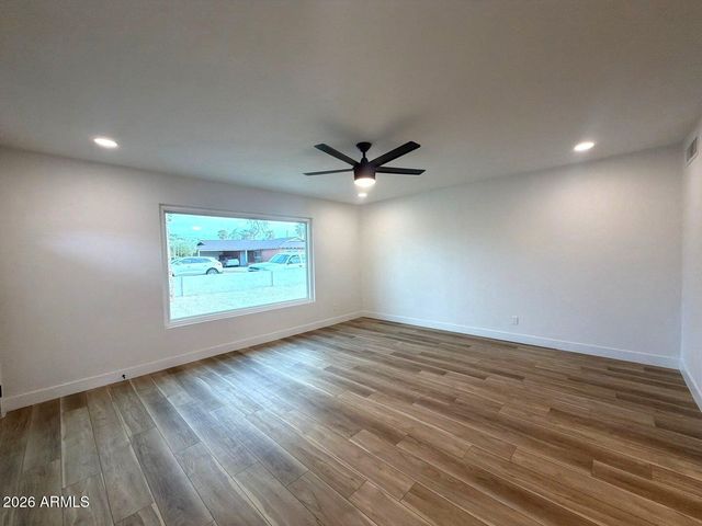 3529 W STELLA Lane, Phoenix, AZ 85019
