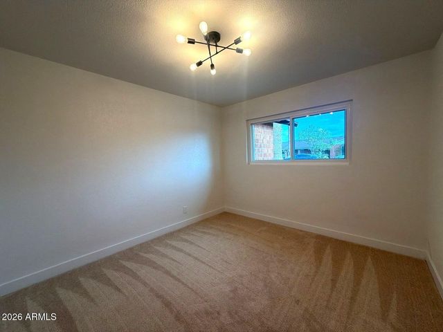 3529 W STELLA Lane, Phoenix, AZ 85019