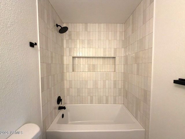 3529 W STELLA Lane, Phoenix, AZ 85019