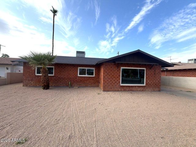 3529 W STELLA Lane, Phoenix, AZ 85019