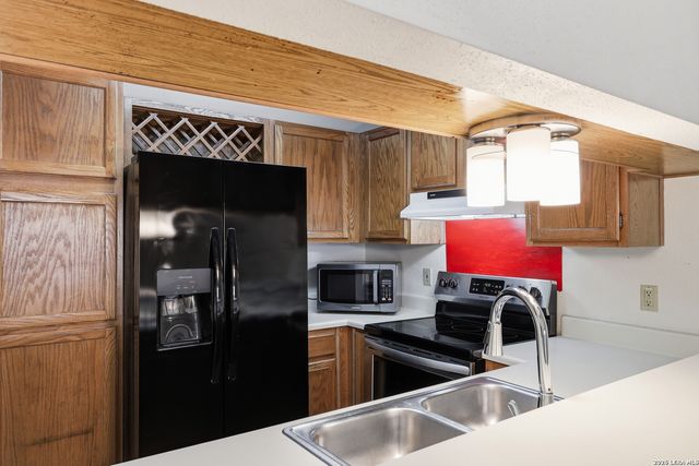 5322 Medical DR D207, San Antonio, TX 78240