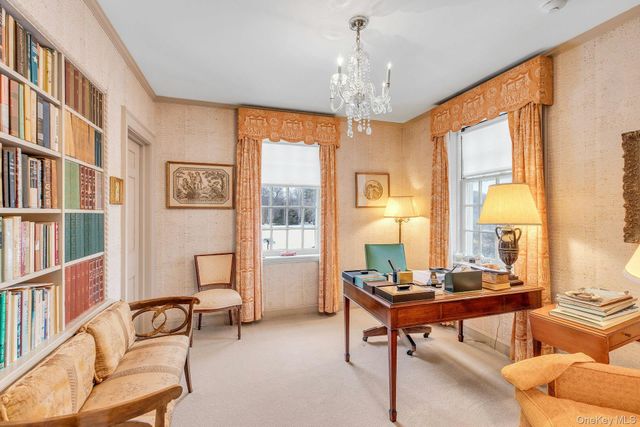 2 Wallis Lane, Saint James, NY 11780